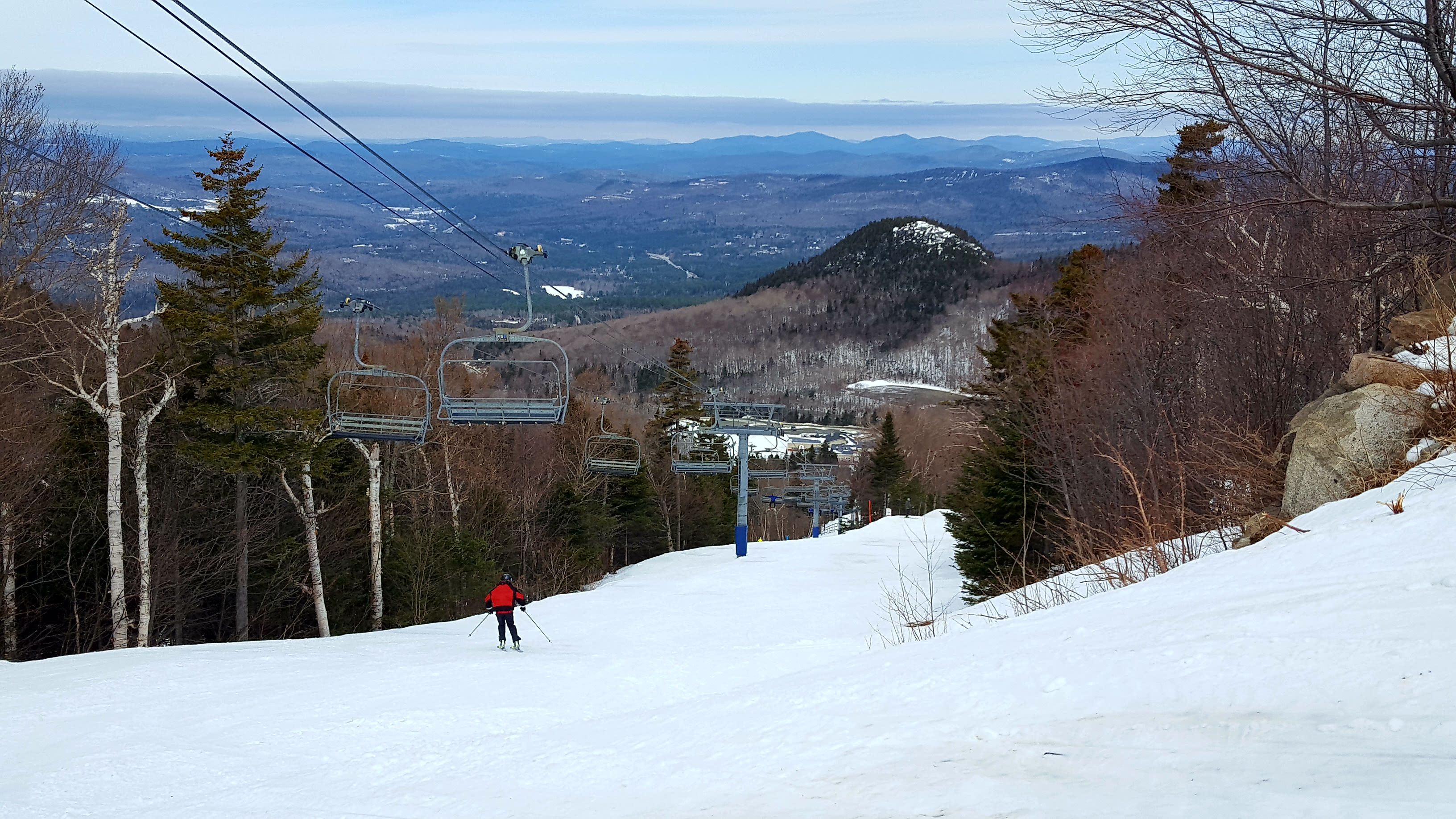 Skier on Cannon Mountain slopes.